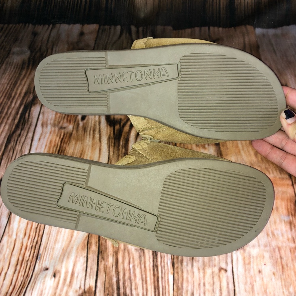 Minnetonka Brown Suede Leather Fringe Beaded Sandals Slides - Picture 12 of 12